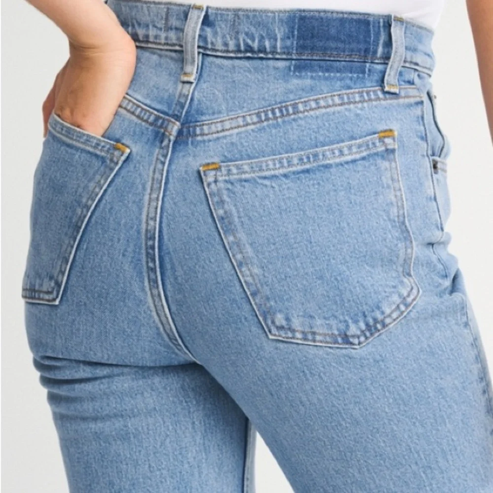 Abercrombie & Fitch 90’s High Rise Straight  Leg Jeans - Picture 3 of 8